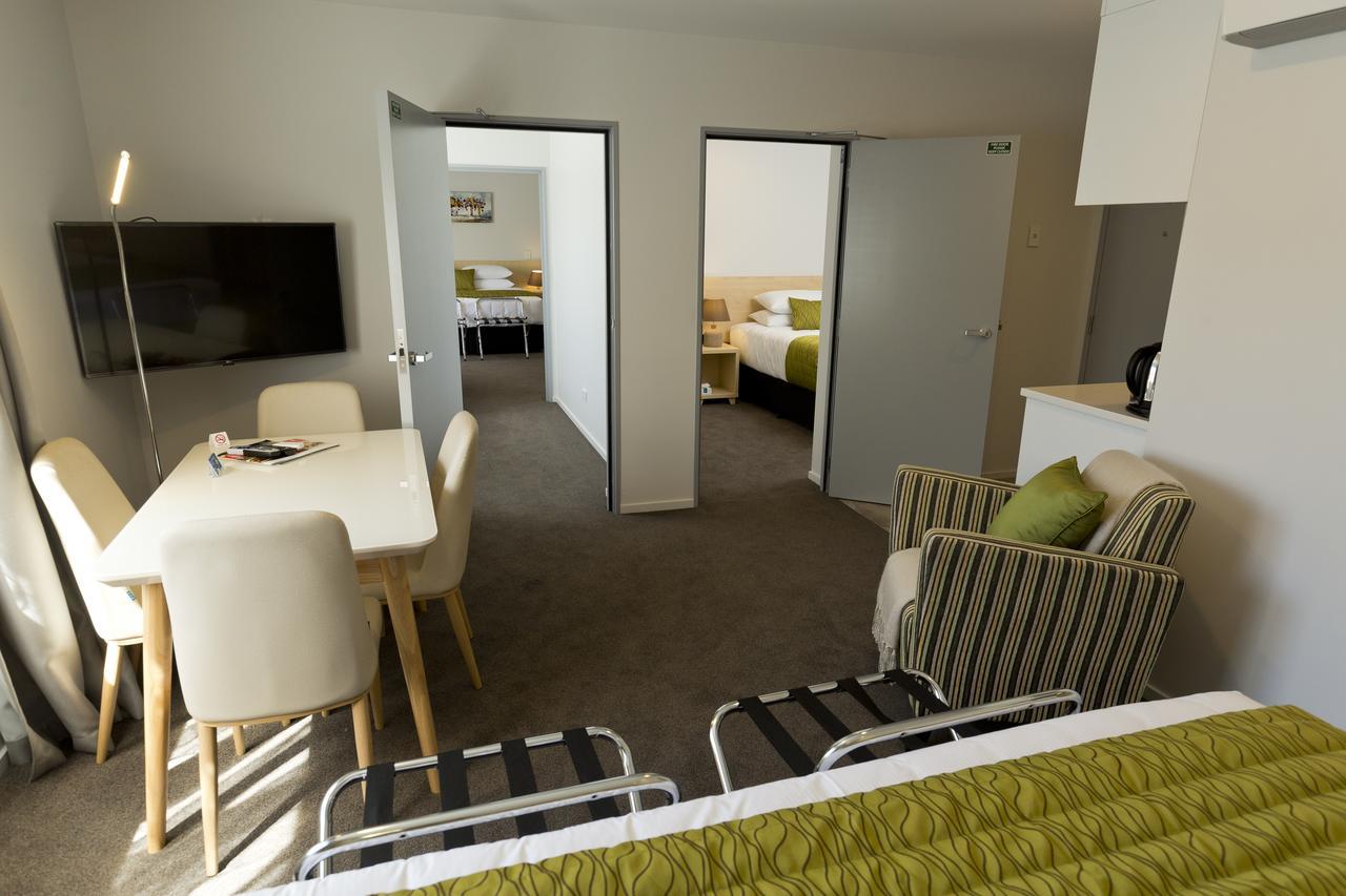 239 On Lincoln Motel Christchurch Buitenkant foto