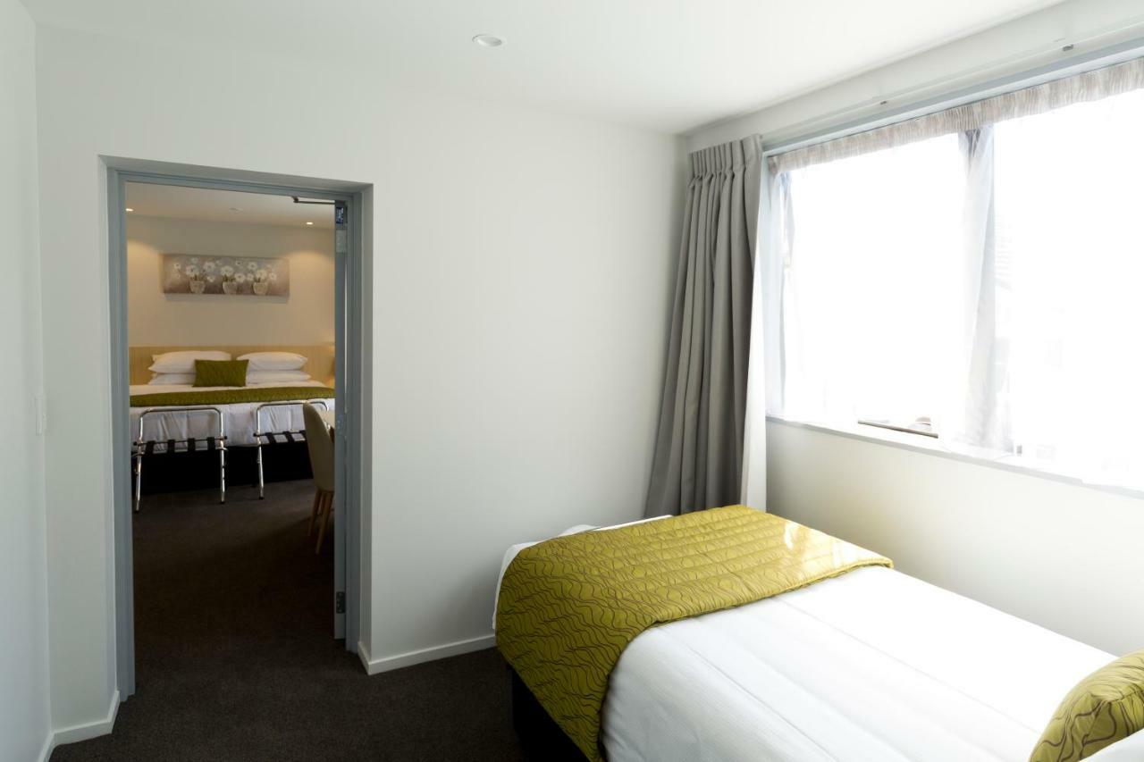 239 On Lincoln Motel Christchurch Buitenkant foto