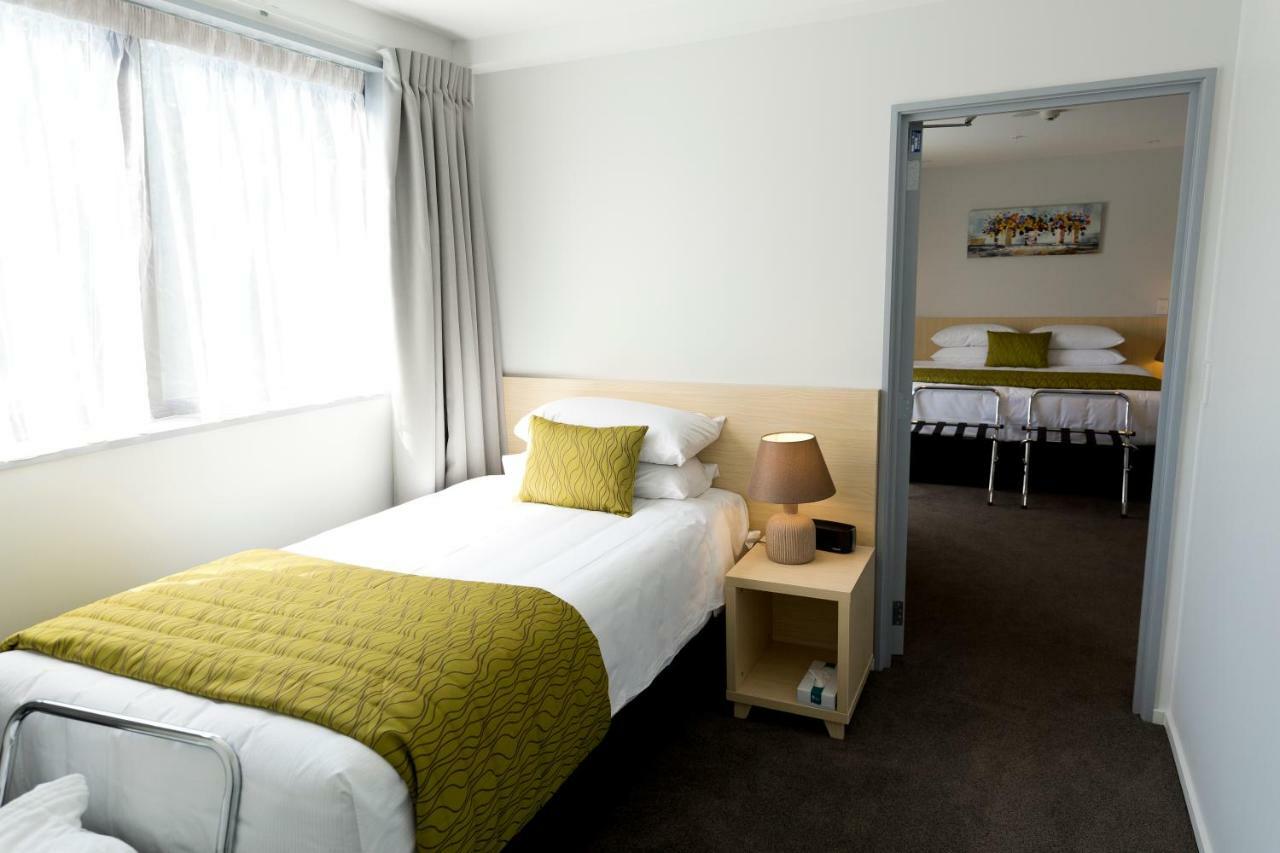 239 On Lincoln Motel Christchurch Buitenkant foto